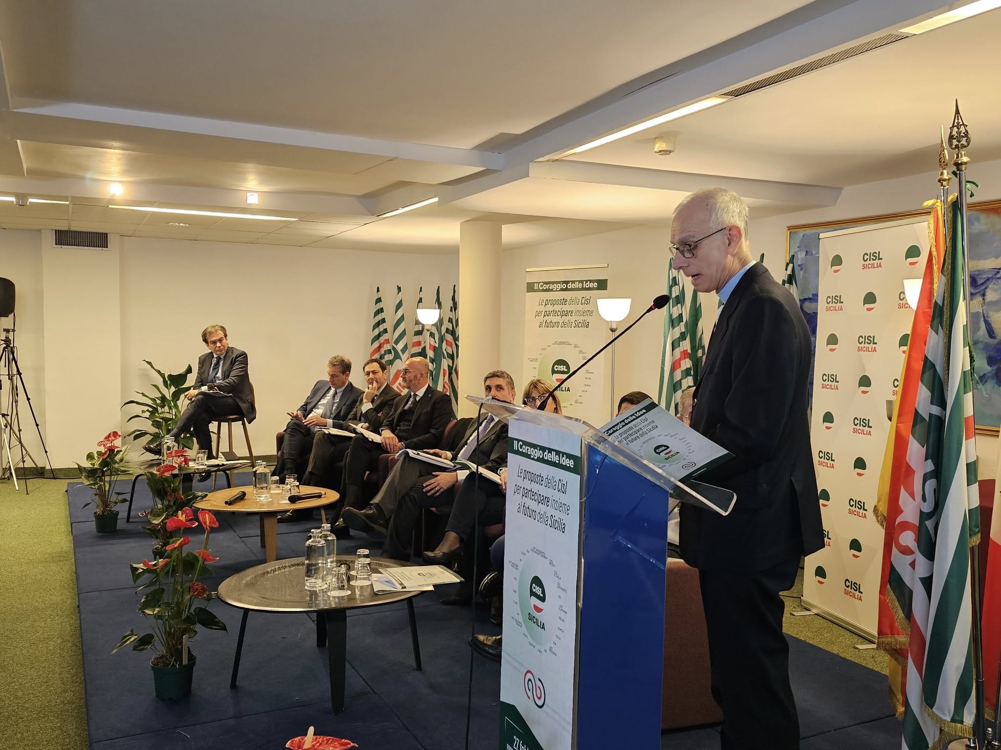 Nicholas Raspanti Il vescovo Raspanti al convegno CISL: